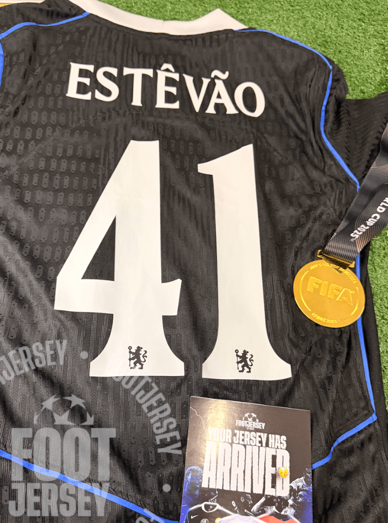 Chelsea Legacy Edition: Third Kit & Gold Medal Combo