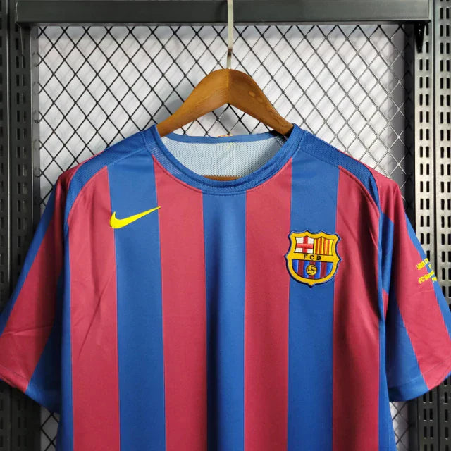 RONALDINHO #10 Barcelona Retro Jersey Home 2006/2007