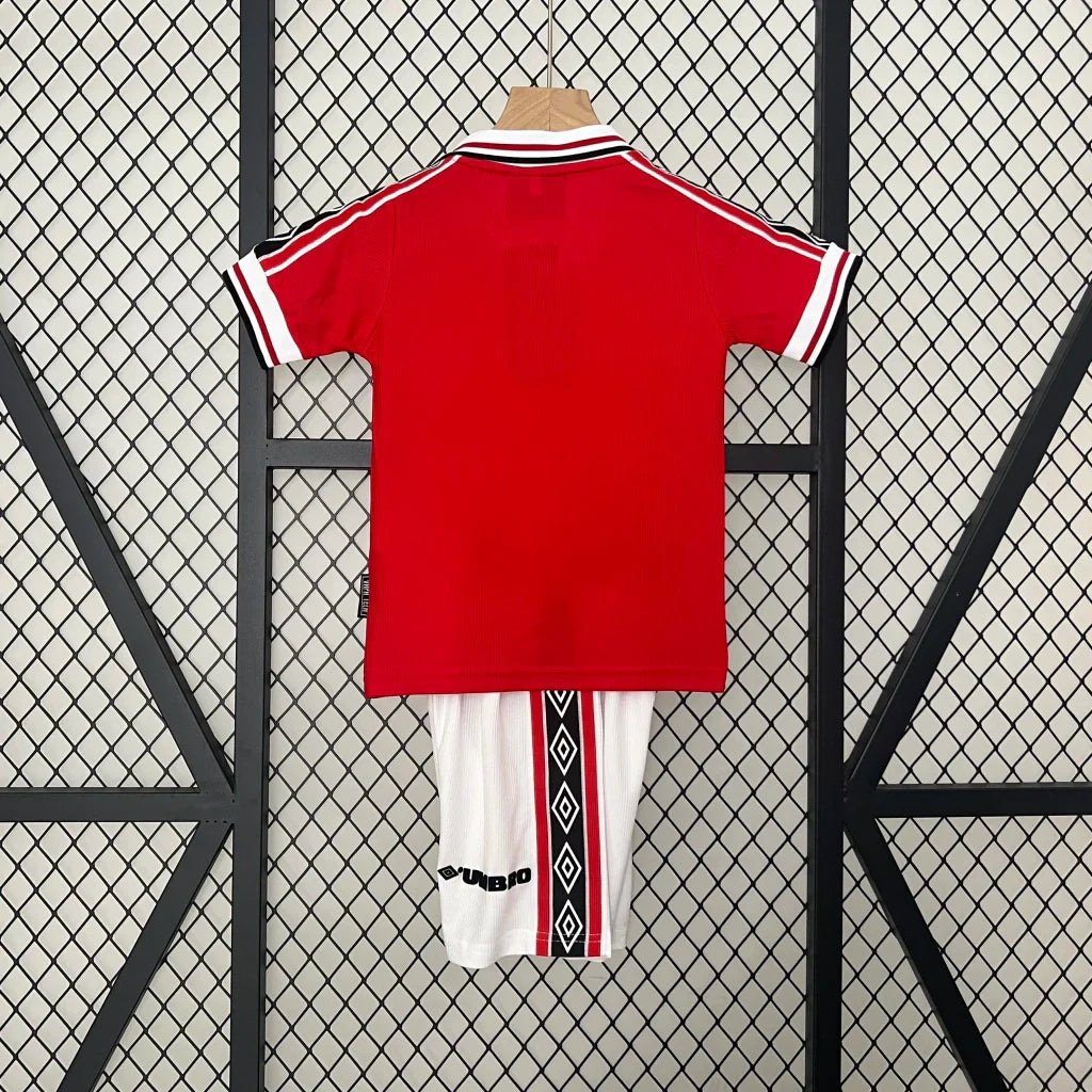 Kids Manchester United Home Kit 1999/2000 - Retrテエ