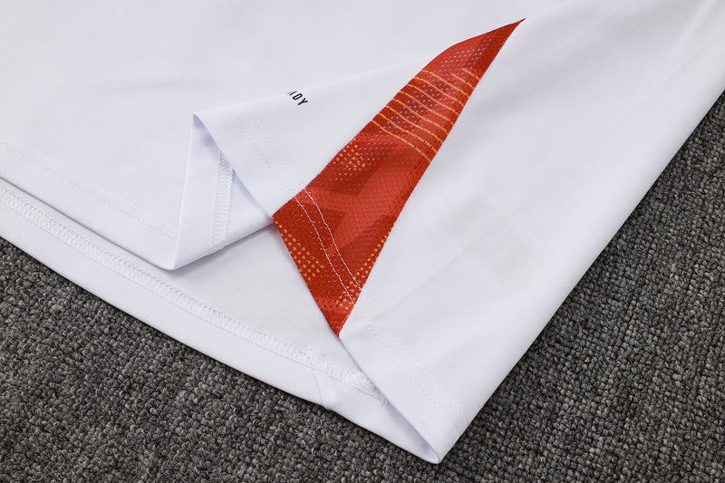 Agasalho de treino Internacional 25/26 - Branco