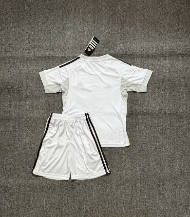 Kids Real Madrid home 2025/26