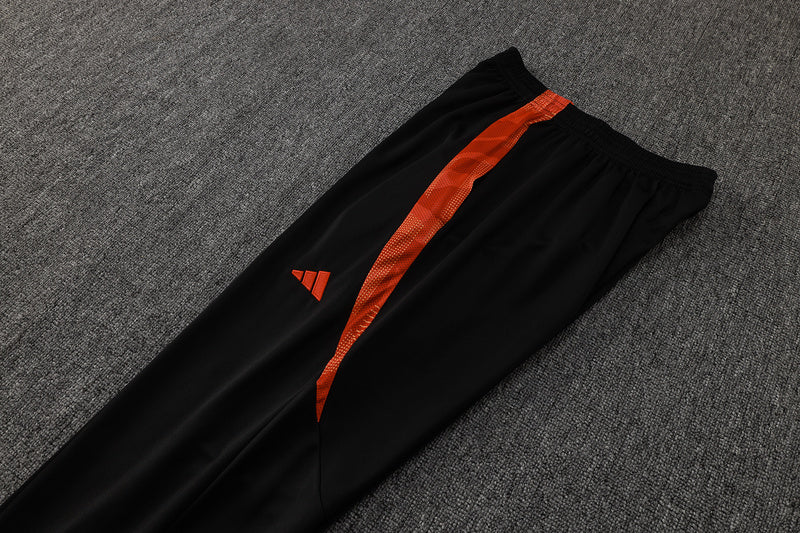 Agasalho de treino Internacional 25/26 - Preto