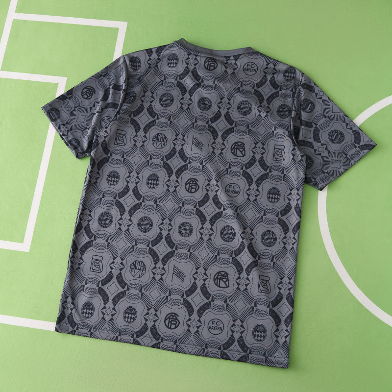 Bayern Munich Training Jersey 2025/26