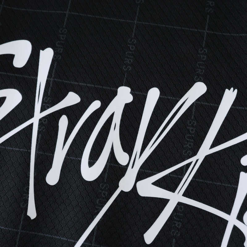 Kids Tottenham Hotspur Away Stray Kids Kit 2025/26