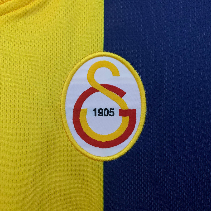 Galatasaray 1998/99 Away Retro Jersey