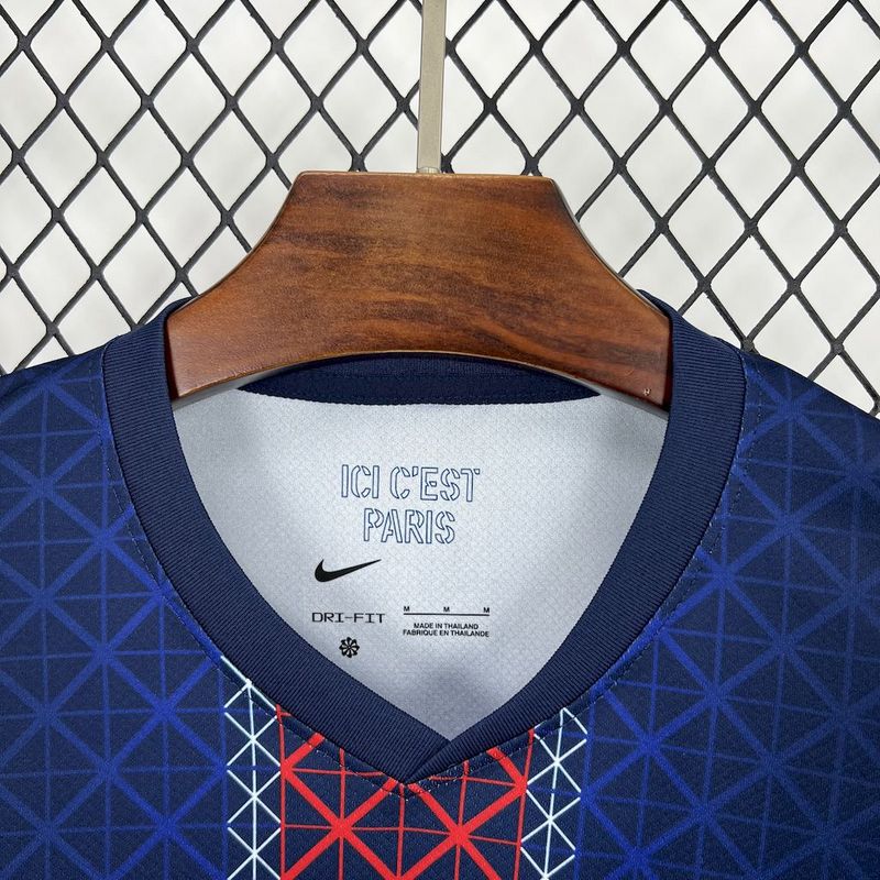 Paris Saint Germain Home Jersey 2025/26 - World Champion Patch