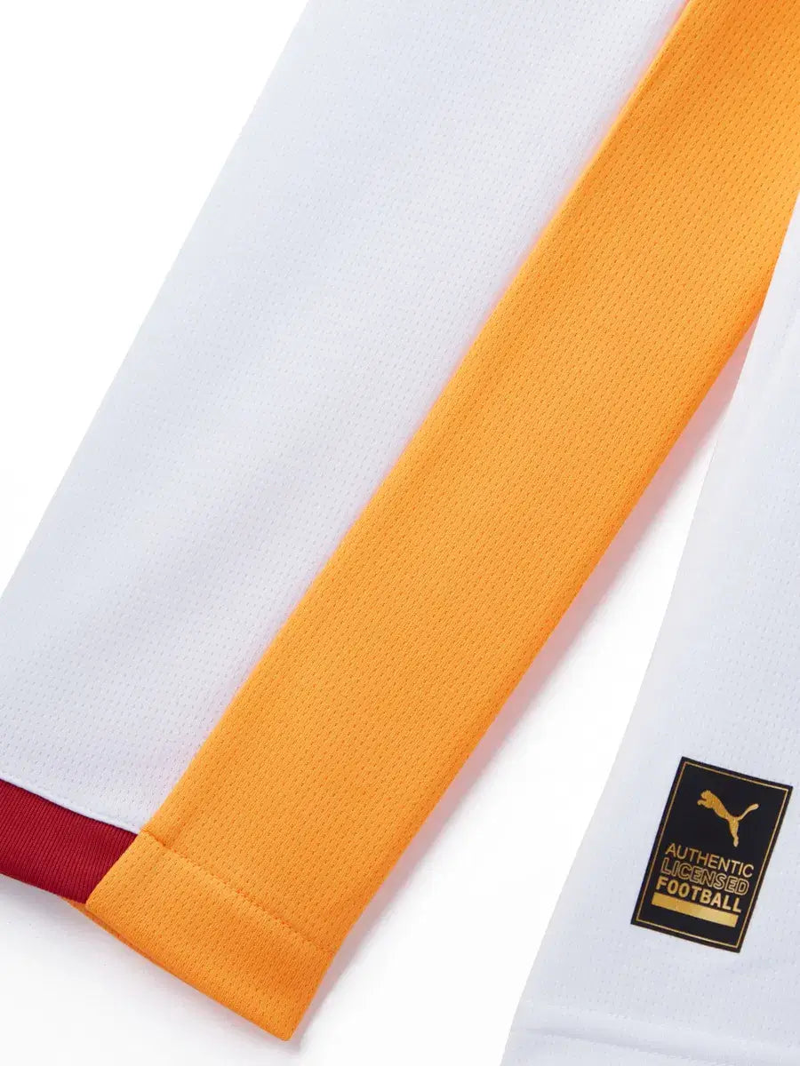 Galatasaray Away Jersey 2025/26 - Long Sleeve